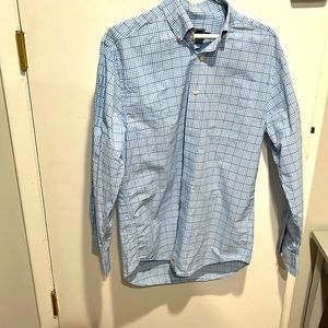 Vineyard Vines Performance Plaid Classic Fit Murray Shirt. 100% Nylon size Small